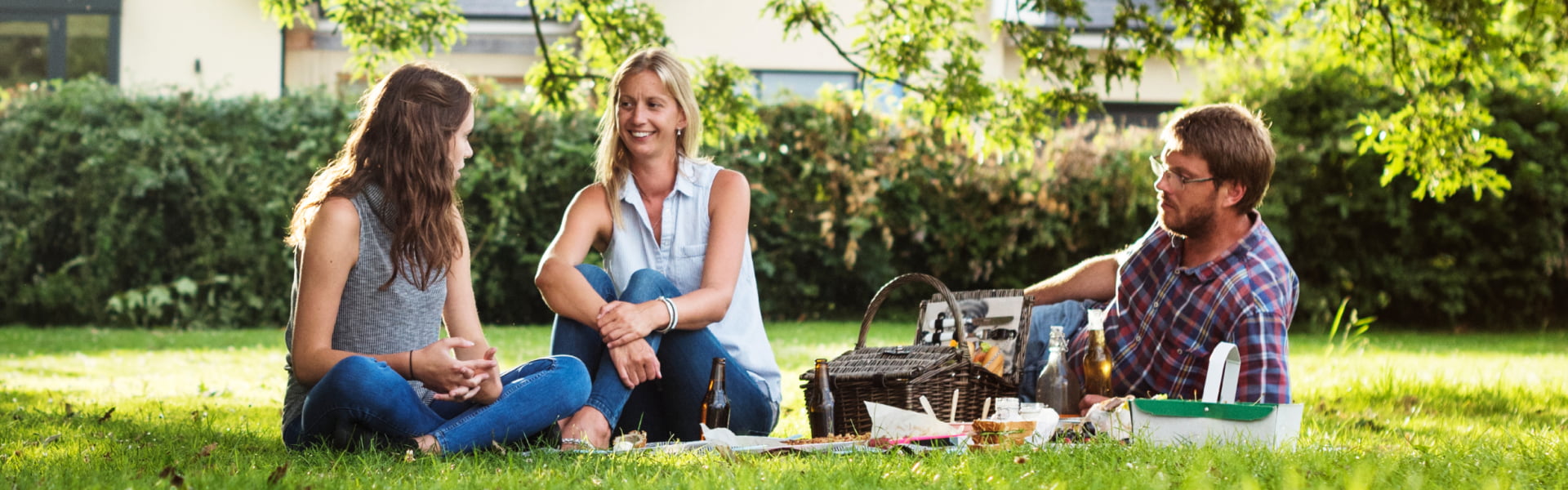 Люди на пикнике